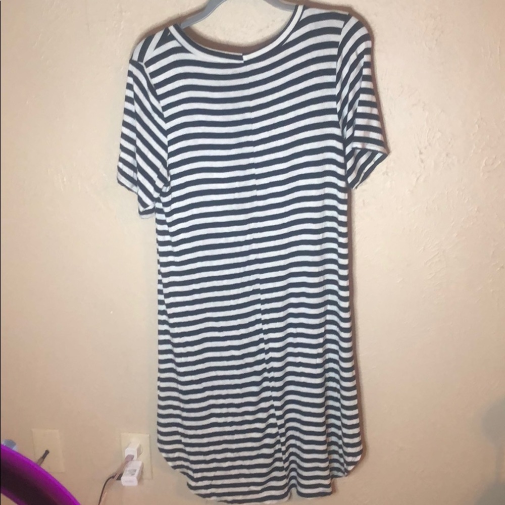 High Low Tunic - Picture 2 of 4